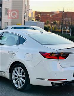 Kia Cadenza